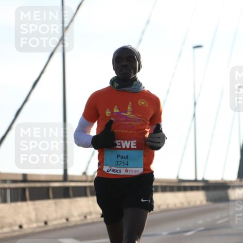 03.10.2025 - Köhlbrandbrückenlauf Yannick Fuchs http://msf.ph/oto/9132562 03.10.2025 08:18:11 Position 1 3714 meine-sportfotos.de