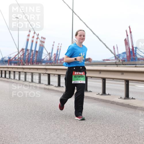 03.10.2025 - Köhlbrandbrückenlauf Lena Gebhardt http://msf.ph/oto/9132627 03.10.2025 16:12:16 Position 2 8151 meine-sportfotos.de