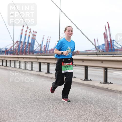 03.10.2025 - Köhlbrandbrückenlauf Lena Gebhardt http://msf.ph/oto/9132629 03.10.2025 16:12:16 Position 2 8151 meine-sportfotos.de