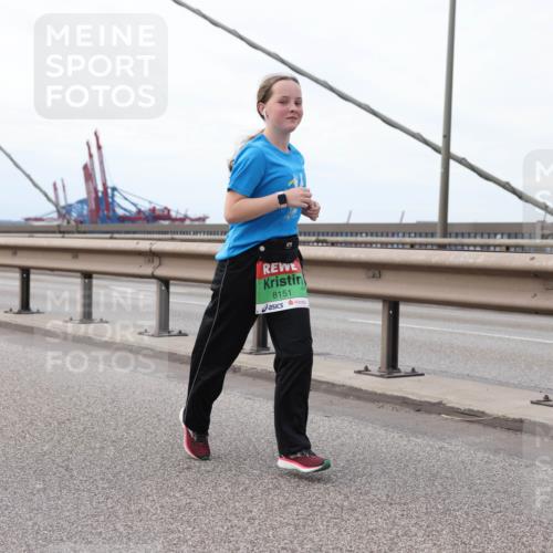 03.10.2025 - Köhlbrandbrückenlauf Lena Gebhardt http://msf.ph/oto/9132652 03.10.2025 16:12:18 Position 2 8151 meine-sportfotos.de