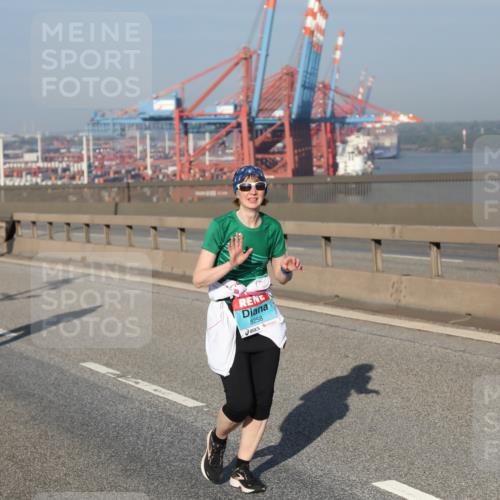 03.10.2025 - Köhlbrandbrückenlauf Yannick Fuchs http://msf.ph/oto/9132704 03.10.2025 09:05:01 Position 2 8258 meine-sportfotos.de