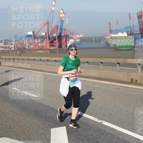 03.10.2025 - Köhlbrandbrückenlauf Yannick Fuchs http://msf.ph/oto/9132714 03.10.2025 09:05:01 Position 2 8258 meine-sportfotos.de