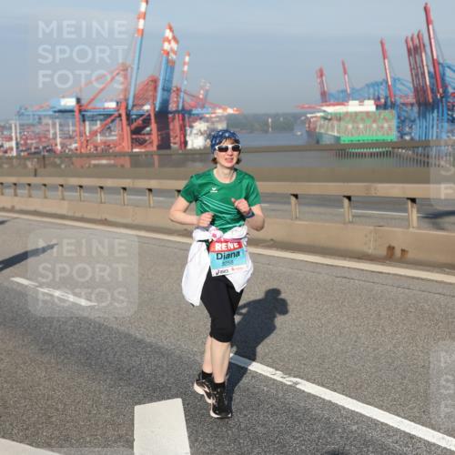 03.10.2025 - Köhlbrandbrückenlauf Yannick Fuchs http://msf.ph/oto/9132719 03.10.2025 09:05:01 Position 2 8258 meine-sportfotos.de