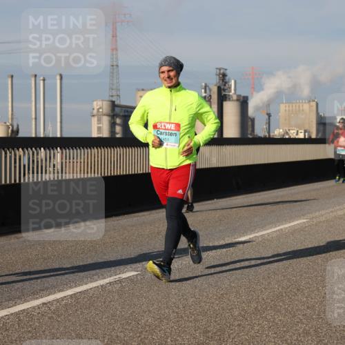 03.10.2025 - Köhlbrandbrückenlauf Lena Gebhardt http://msf.ph/oto/9132734 03.10.2025 09:50:38 Position 2 1451 meine-sportfotos.de