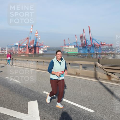 03.10.2025 - Köhlbrandbrückenlauf Yannick Fuchs http://msf.ph/oto/9132766 03.10.2025 09:05:05 Position 2  meine-sportfotos.de