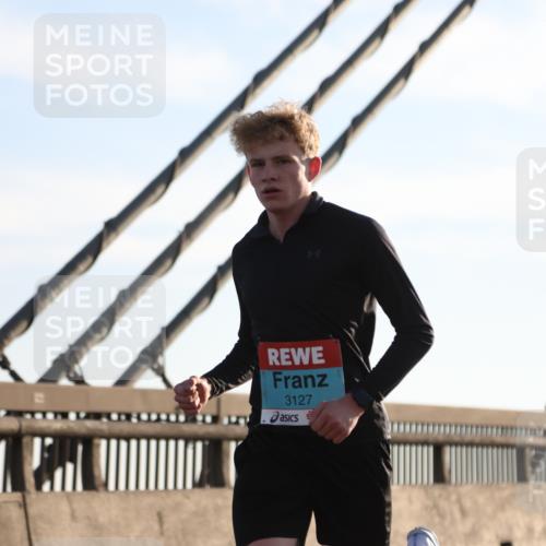 03.10.2025 - Köhlbrandbrückenlauf Yannick Fuchs http://msf.ph/oto/9132767 03.10.2025 08:19:08 Position 1 3127 meine-sportfotos.de