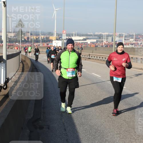 03.10.2025 - Köhlbrandbrückenlauf Yannick Fuchs http://msf.ph/oto/9132795 03.10.2025 09:05:07 Position 2 2517 meine-sportfotos.de