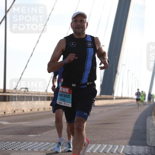 03.10.2025 - Köhlbrandbrückenlauf Yannick Fuchs http://msf.ph/oto/9132997 03.10.2025 08:19:45 Position 1 3463 meine-sportfotos.de