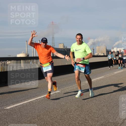 03.10.2025 - Köhlbrandbrückenlauf Lena Gebhardt http://msf.ph/oto/9133104 03.10.2025 09:51:01 Position 2 2983 meine-sportfotos.de