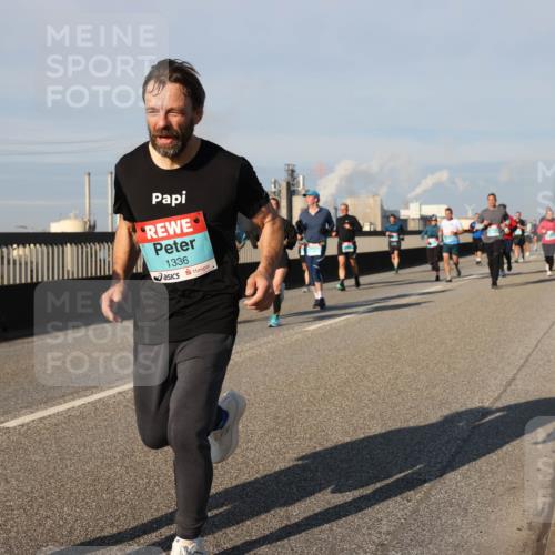 03.10.2025 - Köhlbrandbrückenlauf Lena Gebhardt http://msf.ph/oto/9133184 03.10.2025 09:51:04 Position 2 1336 meine-sportfotos.de