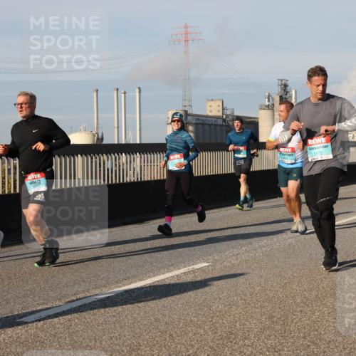 03.10.2025 - Köhlbrandbrückenlauf Lena Gebhardt http://msf.ph/oto/9133243 03.10.2025 09:51:08 Position 2 1172 meine-sportfotos.de