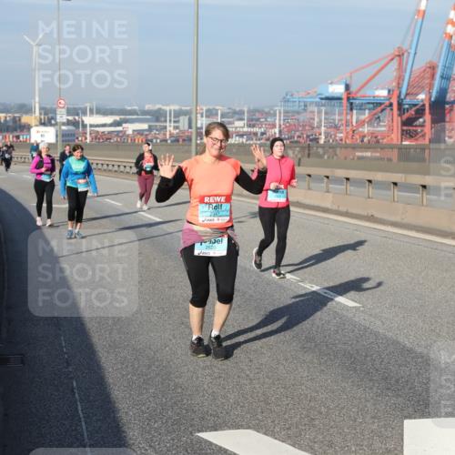 03.10.2025 - Köhlbrandbrückenlauf Yannick Fuchs http://msf.ph/oto/9133273 03.10.2025 09:05:48 Position 2 100, 2620, 2565 meine-sportfotos.de