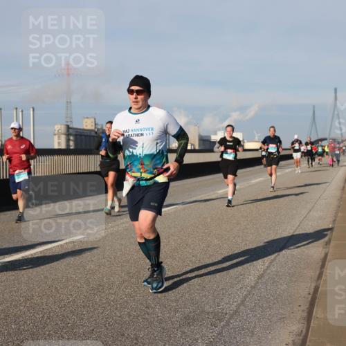 03.10.2025 - Köhlbrandbrückenlauf Lena Gebhardt http://msf.ph/oto/9133373 03.10.2025 09:51:17 Position 2  meine-sportfotos.de