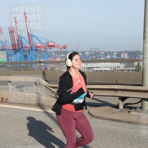 03.10.2025 - Köhlbrandbrückenlauf Yannick Fuchs http://msf.ph/oto/9133434 03.10.2025 09:05:59 Position 2 3822, 118 meine-sportfotos.de