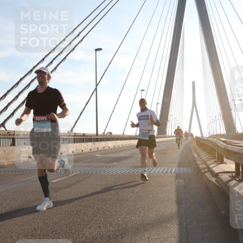 03.10.2025 - Köhlbrandbrückenlauf Yannick Fuchs http://msf.ph/oto/9133464 03.10.2025 08:20:22 Position 1  meine-sportfotos.de