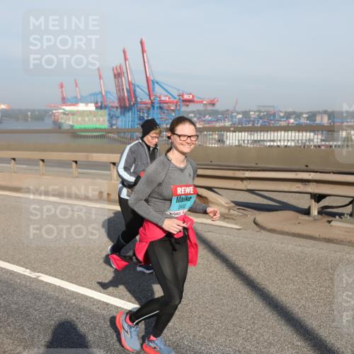 03.10.2025 - Köhlbrandbrückenlauf Yannick Fuchs http://msf.ph/oto/9133527 03.10.2025 09:06:18 Position 2 2452, 18 meine-sportfotos.de