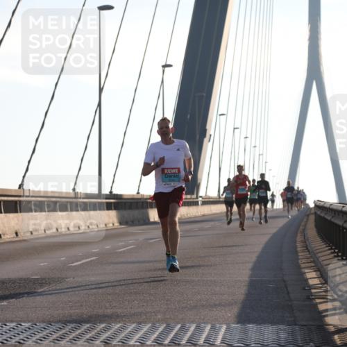 03.10.2025 - Köhlbrandbrückenlauf Yannick Fuchs http://msf.ph/oto/9133538 03.10.2025 08:20:28 Position 1  meine-sportfotos.de