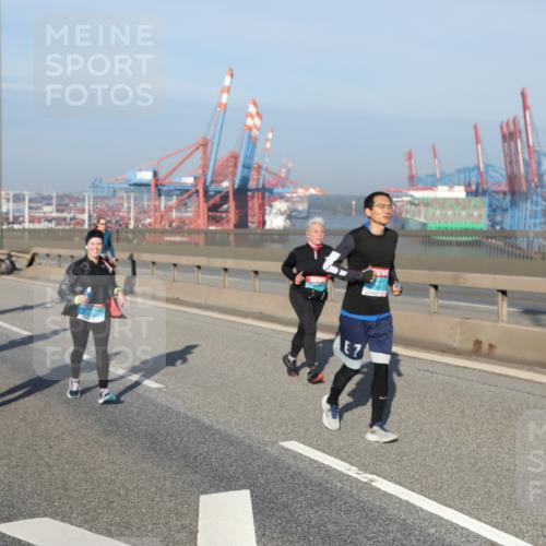 03.10.2025 - Köhlbrandbrückenlauf Yannick Fuchs http://msf.ph/oto/9133565 03.10.2025 09:06:21 Position 2  meine-sportfotos.de
