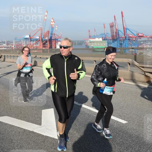 03.10.2025 - Köhlbrandbrückenlauf Yannick Fuchs http://msf.ph/oto/9133600 03.10.2025 09:06:23 Position 2 248, 279 meine-sportfotos.de