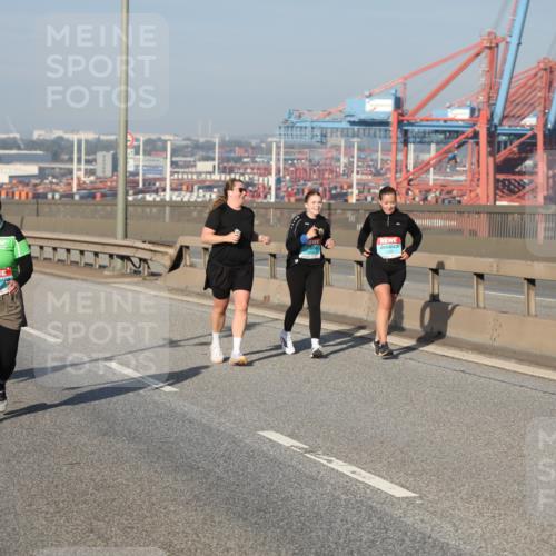 03.10.2025 - Köhlbrandbrückenlauf Yannick Fuchs http://msf.ph/oto/9133660 03.10.2025 09:06:28 Position 2  meine-sportfotos.de
