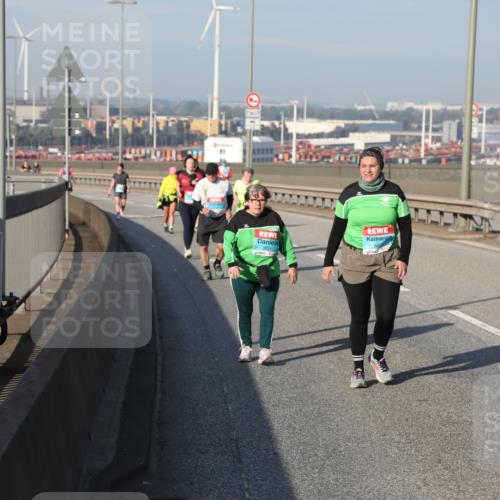 03.10.2025 - Köhlbrandbrückenlauf Yannick Fuchs http://msf.ph/oto/9133678 03.10.2025 09:06:29 Position 2  meine-sportfotos.de