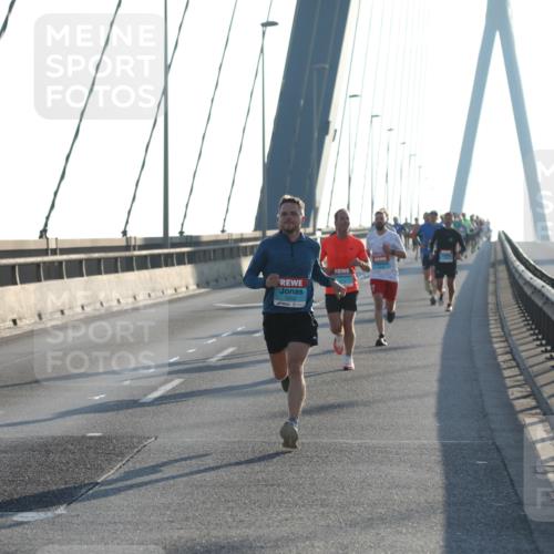 03.10.2025 - Köhlbrandbrückenlauf Yannick Fuchs http://msf.ph/oto/9133691 03.10.2025 08:20:49 Position 1  meine-sportfotos.de