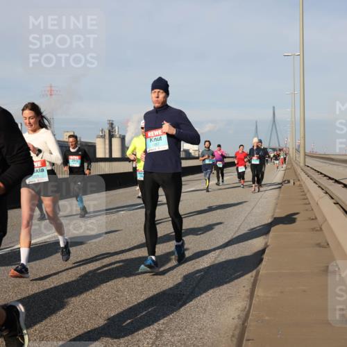 03.10.2025 - Köhlbrandbrückenlauf Lena Gebhardt http://msf.ph/oto/9133702 03.10.2025 09:51:42 Position 2 1764, 1203, 1257 meine-sportfotos.de