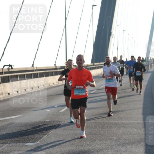 03.10.2025 - Köhlbrandbrückenlauf Yannick Fuchs http://msf.ph/oto/9133740 03.10.2025 08:20:51 Position 1 1012 meine-sportfotos.de