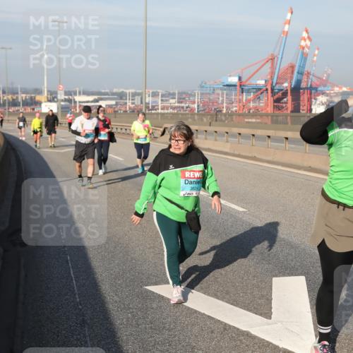03.10.2025 - Köhlbrandbrückenlauf Yannick Fuchs http://msf.ph/oto/9133744 03.10.2025 09:06:35 Position 2 3624, 362 meine-sportfotos.de