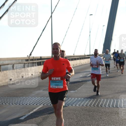 03.10.2025 - Köhlbrandbrückenlauf Yannick Fuchs http://msf.ph/oto/9133781 03.10.2025 08:20:53 Position 1 1012 meine-sportfotos.de