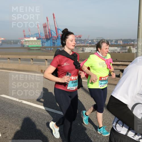 03.10.2025 - Köhlbrandbrückenlauf Yannick Fuchs http://msf.ph/oto/9133783 03.10.2025 09:06:42 Position 2 3290, 328, 2425 meine-sportfotos.de