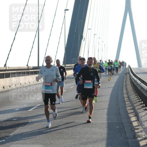03.10.2025 - Köhlbrandbrückenlauf Yannick Fuchs http://msf.ph/oto/9133800 03.10.2025 08:20:54 Position 1 3267, 1332 meine-sportfotos.de