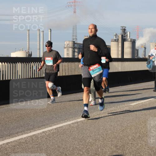 03.10.2025 - Köhlbrandbrückenlauf Lena Gebhardt http://msf.ph/oto/9134012 03.10.2025 09:52:06 Position 2 3369 meine-sportfotos.de