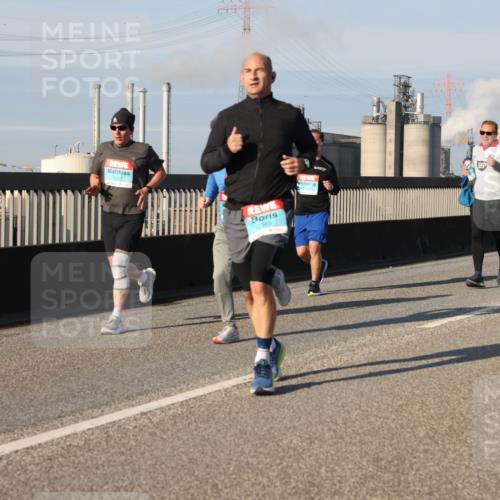 03.10.2025 - Köhlbrandbrückenlauf Lena Gebhardt http://msf.ph/oto/9134015 03.10.2025 09:52:07 Position 2 3128 meine-sportfotos.de
