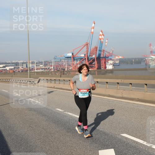 03.10.2025 - Köhlbrandbrückenlauf Yannick Fuchs http://msf.ph/oto/9134091 03.10.2025 09:07:58 Position 2  meine-sportfotos.de