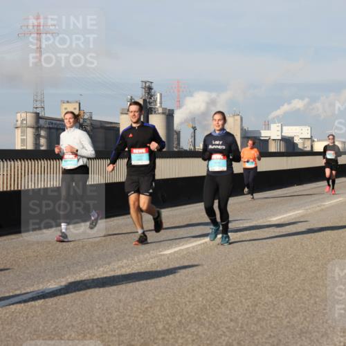 03.10.2025 - Köhlbrandbrückenlauf Lena Gebhardt http://msf.ph/oto/9134093 03.10.2025 09:52:13 Position 2  meine-sportfotos.de