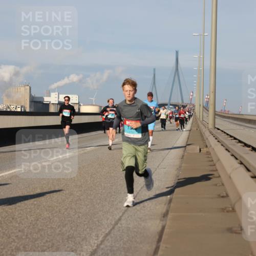 03.10.2025 - Köhlbrandbrückenlauf Lena Gebhardt http://msf.ph/oto/9134127 03.10.2025 09:52:15 Position 2  meine-sportfotos.de