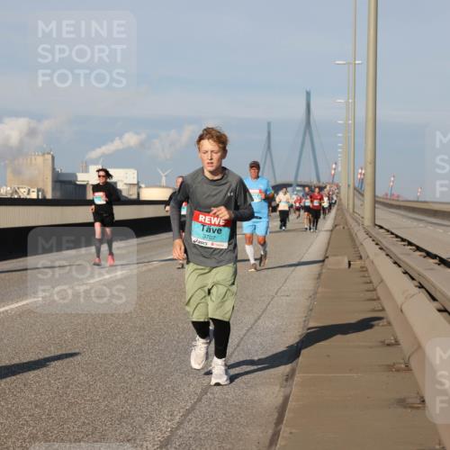 03.10.2025 - Köhlbrandbrückenlauf Lena Gebhardt http://msf.ph/oto/9134133 03.10.2025 09:52:16 Position 2 3707 meine-sportfotos.de