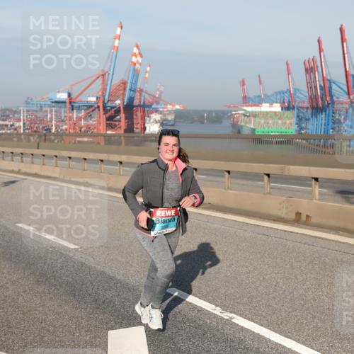 03.10.2025 - Köhlbrandbrückenlauf Yannick Fuchs http://msf.ph/oto/9134186 03.10.2025 09:08:27 Position 2  meine-sportfotos.de