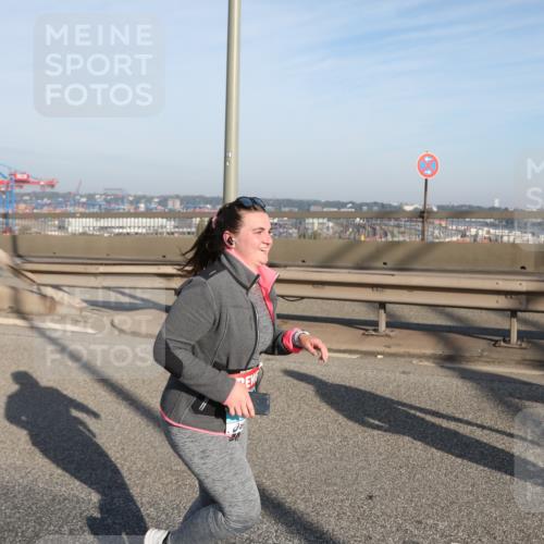03.10.2025 - Köhlbrandbrückenlauf Yannick Fuchs http://msf.ph/oto/9134205 03.10.2025 09:08:29 Position 2  meine-sportfotos.de