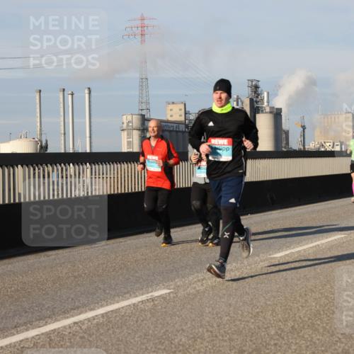 03.10.2025 - Köhlbrandbrückenlauf Lena Gebhardt http://msf.ph/oto/9134252 03.10.2025 09:52:25 Position 2  meine-sportfotos.de