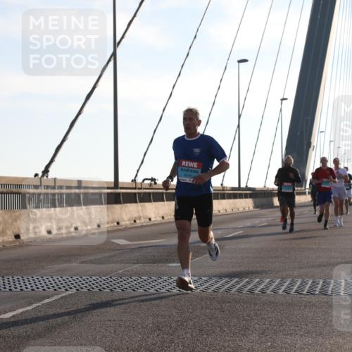 03.10.2025 - Köhlbrandbrückenlauf Yannick Fuchs http://msf.ph/oto/9134327 03.10.2025 08:21:26 Position 1 3078 meine-sportfotos.de