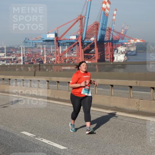 03.10.2025 - Köhlbrandbrückenlauf Yannick Fuchs http://msf.ph/oto/9134332 03.10.2025 09:09:18 Position 2 1389 meine-sportfotos.de