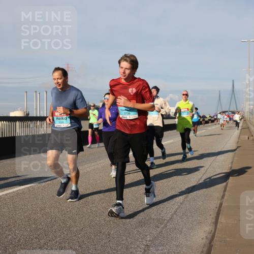 03.10.2025 - Köhlbrandbrückenlauf Lena Gebhardt http://msf.ph/oto/9134335 03.10.2025 09:52:28 Position 2 2026, 3738 meine-sportfotos.de