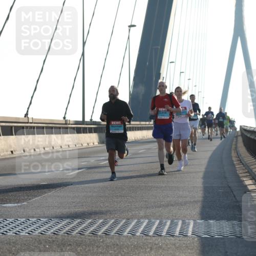 03.10.2025 - Köhlbrandbrückenlauf Yannick Fuchs http://msf.ph/oto/9134343 03.10.2025 08:21:27 Position 1 3193 meine-sportfotos.de
