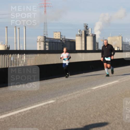 03.10.2025 - Köhlbrandbrückenlauf Lena Gebhardt http://msf.ph/oto/9134415 03.10.2025 09:52:35 Position 2  meine-sportfotos.de