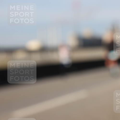03.10.2025 - Köhlbrandbrückenlauf Lena Gebhardt http://msf.ph/oto/9134437 03.10.2025 09:52:36 Position 2  meine-sportfotos.de