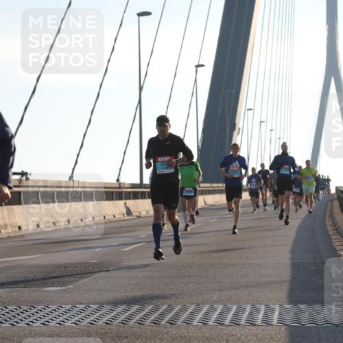 03.10.2025 - Köhlbrandbrückenlauf Yannick Fuchs http://msf.ph/oto/9134447 03.10.2025 08:21:34 Position 1  meine-sportfotos.de