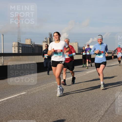 03.10.2025 - Köhlbrandbrückenlauf Lena Gebhardt http://msf.ph/oto/9134500 03.10.2025 09:52:40 Position 2 1401 meine-sportfotos.de