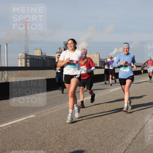03.10.2025 - Köhlbrandbrückenlauf Lena Gebhardt http://msf.ph/oto/9134502 03.10.2025 09:52:40 Position 2 1401, 134 meine-sportfotos.de